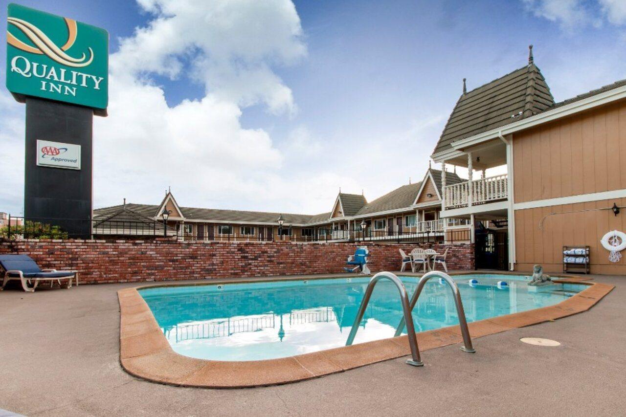 Ramada Bayside Inn & Suites Eureka Εξωτερικό φωτογραφία