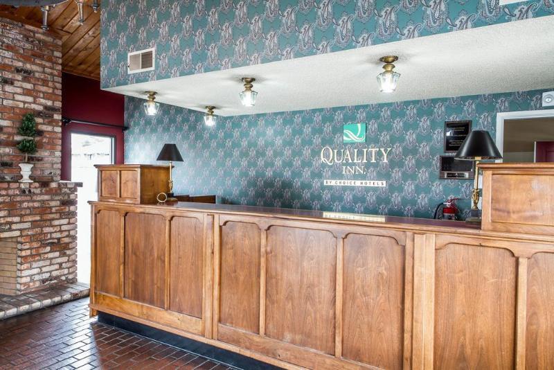 Ramada Bayside Inn & Suites Eureka Εξωτερικό φωτογραφία