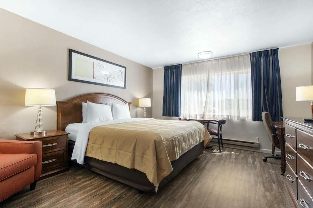 Ramada Bayside Inn & Suites Eureka Εξωτερικό φωτογραφία